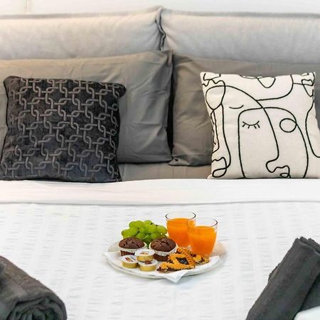 Duomo In 8 Stops Suite Deluxe Loft Мілан Екстер'єр фото