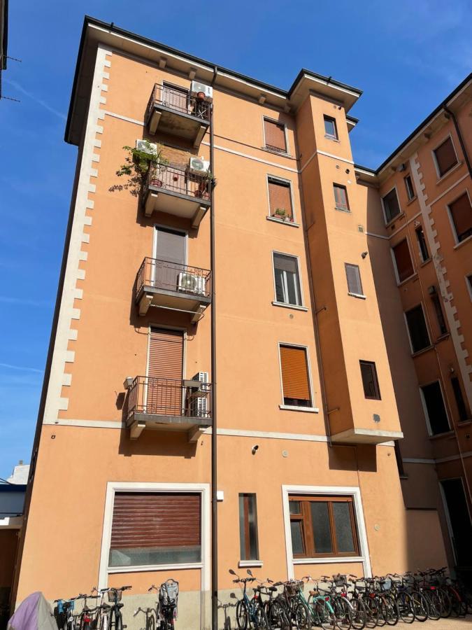 Duomo In 8 Stops Suite Deluxe Loft Мілан Екстер'єр фото